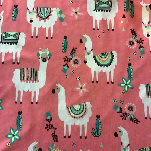 Soft pink v-neck lightweight top with llamas - Picture 3 of 6